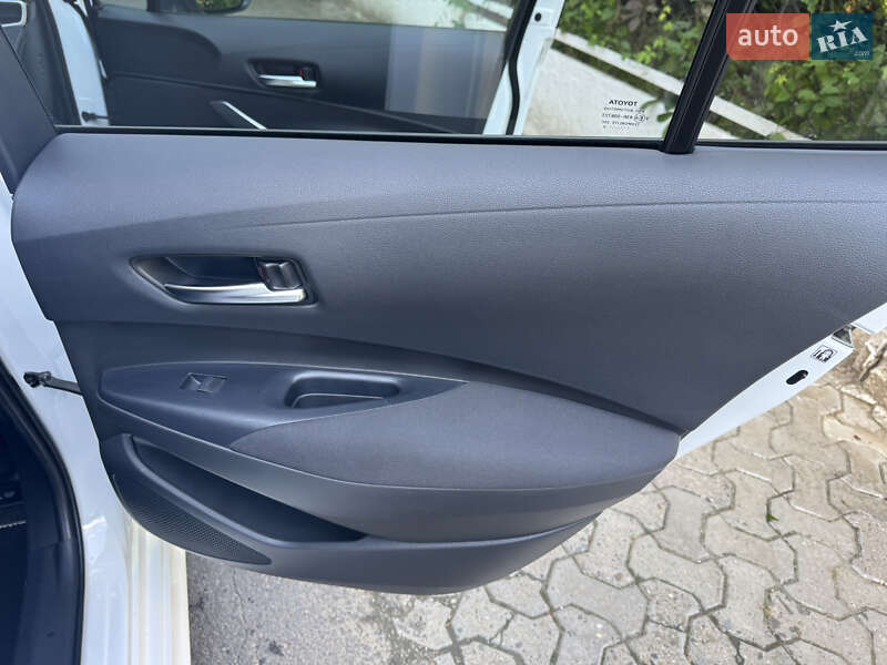 Универсал Toyota Corolla 2020 в Черновцах