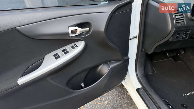 Седан Toyota Corolla 2012 в Желтых Водах фото 24 Седан Toyota Corolla 2012 в Желтых Водах