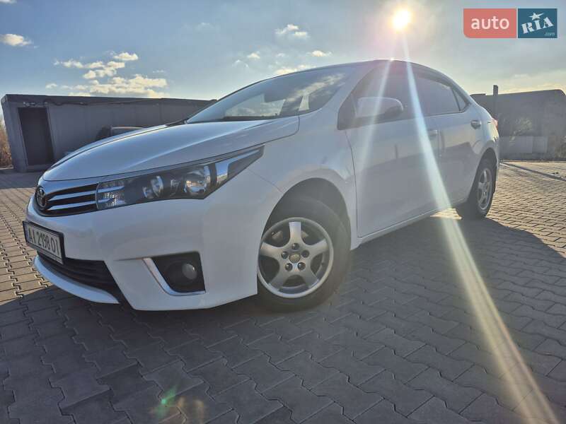 Седан Toyota Corolla 2016 в Броварах