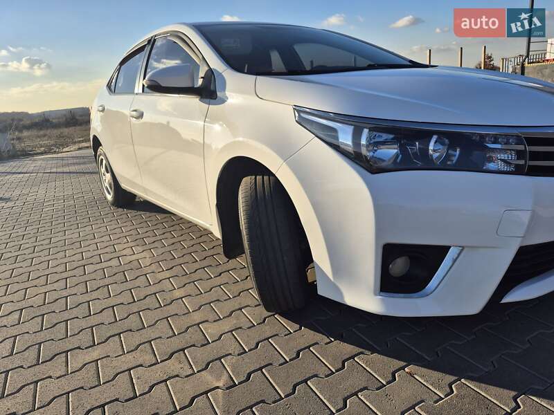 Седан Toyota Corolla 2016 в Броварах