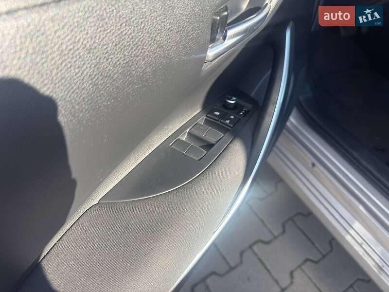 Седан Toyota Corolla 2020 в Хмельницком фото 13 Седан Toyota Corolla 2020 в Хмельницком