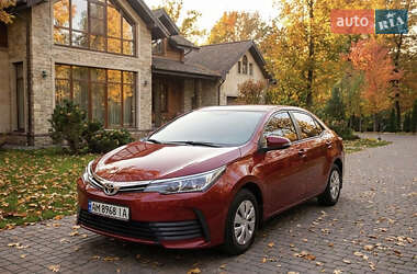 Седан Toyota Corolla 2018 в Житомирі