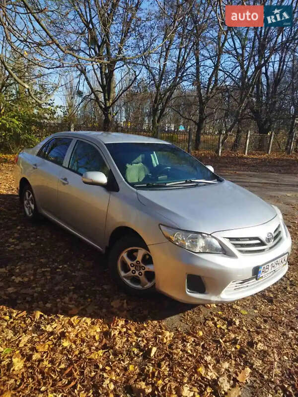 Седан Toyota Corolla 2010 в Виннице