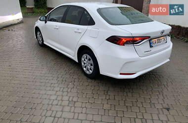 Седан Toyota Corolla 2021 в Киеве