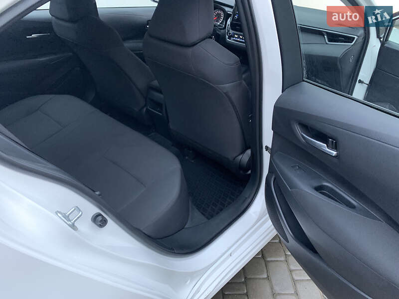 Седан Toyota Corolla 2021 в Киеве