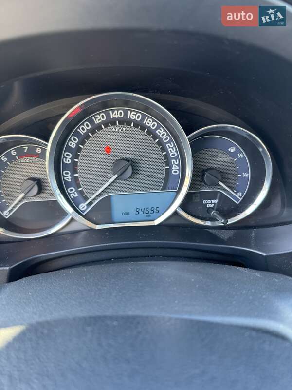 Седан Toyota Corolla 2014 в Кременчуге фото 9 Седан Toyota Corolla 2014 в Кременчуге