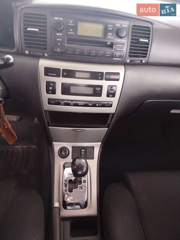 Хетчбек Toyota Corolla 2005 в Луцьку фото 6 Хетчбек Toyota Corolla 2005 в Луцьку