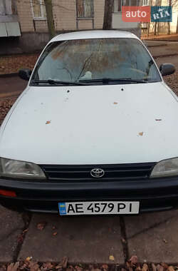 Ліфтбек Toyota Corolla 1992 в Кривому Розі