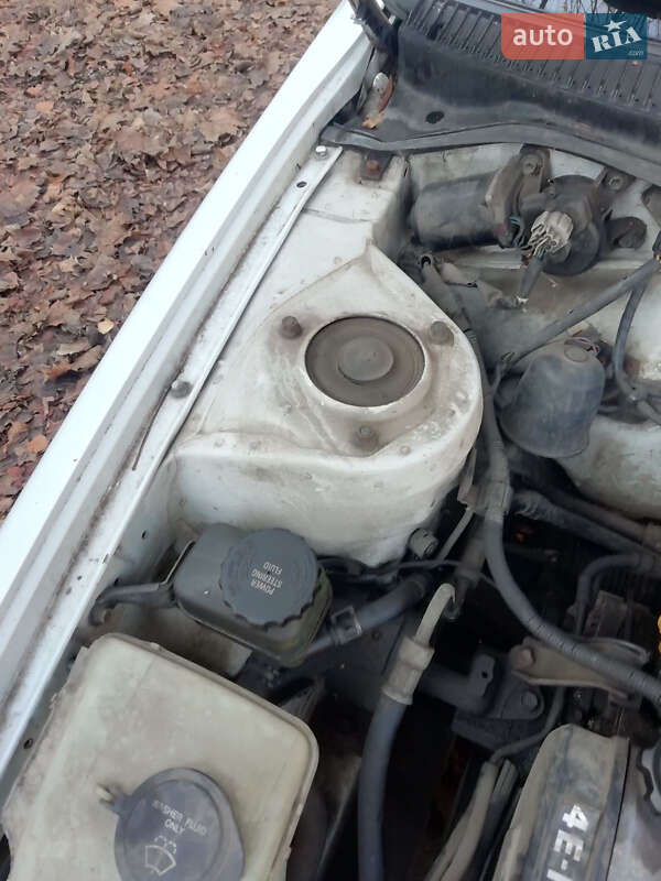 Ліфтбек Toyota Corolla 1992 в Кривому Розі фото 6 Ліфтбек Toyota Corolla 1992 в Кривому Розі