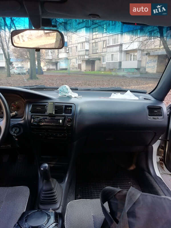 Ліфтбек Toyota Corolla 1992 в Кривому Розі фото 18 Ліфтбек Toyota Corolla 1992 в Кривому Розі