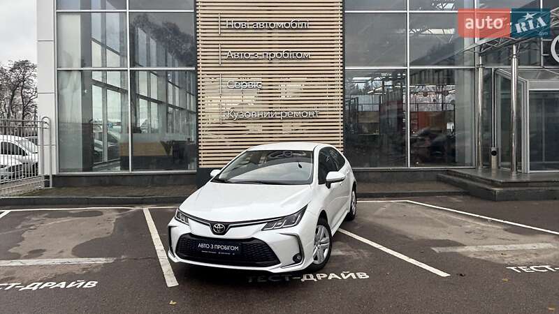 Седан Toyota Corolla 2024 в Білій Церкві