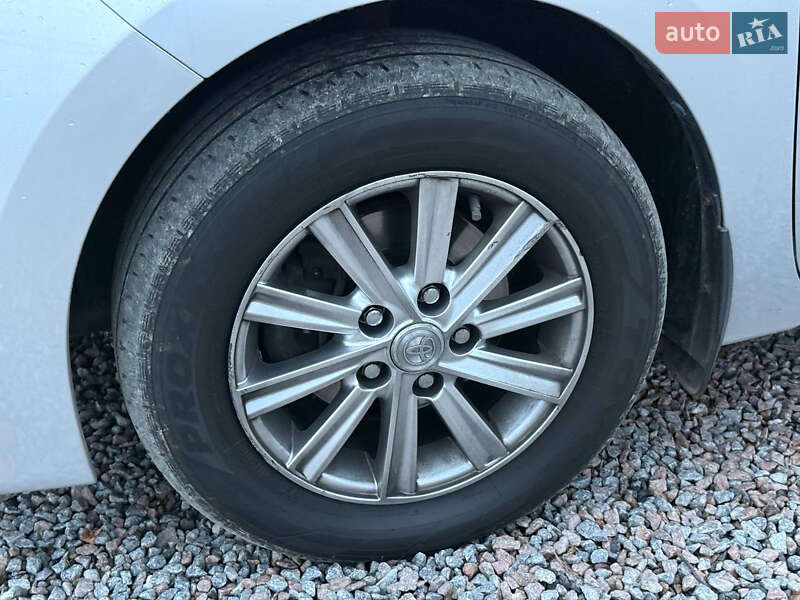 Седан Toyota Corolla 2015 в Стрию фото 6 Седан Toyota Corolla 2015 в Стрию