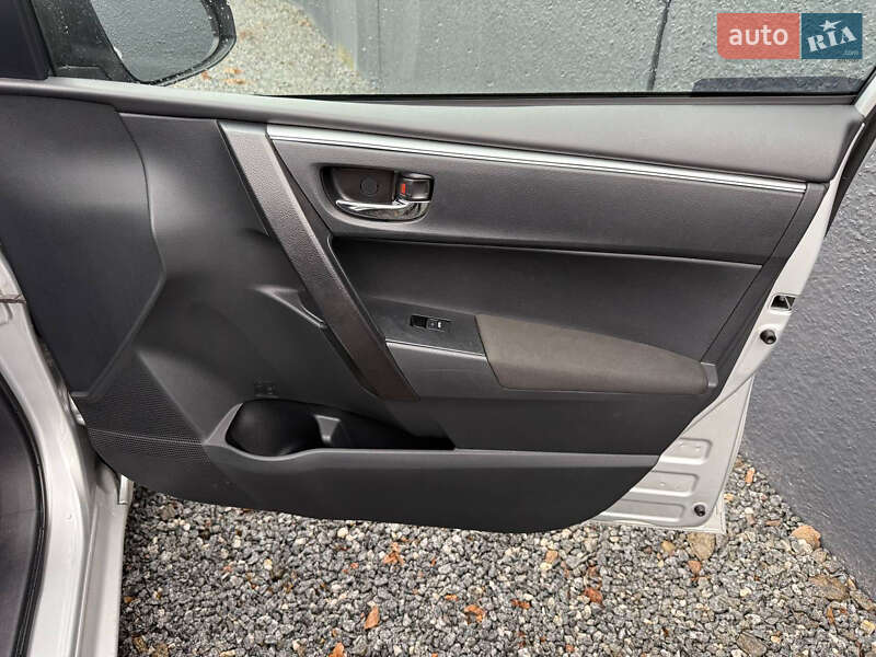 Седан Toyota Corolla 2015 в Стрию фото 39 Седан Toyota Corolla 2015 в Стрию