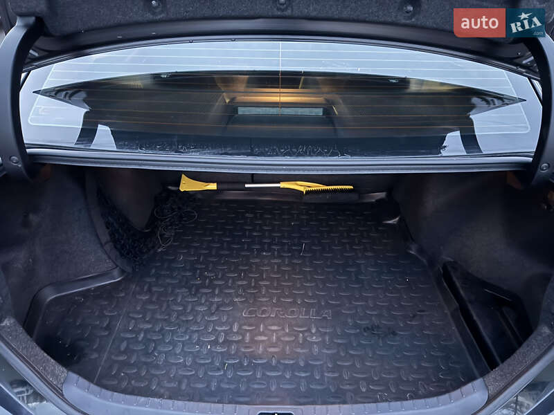 Седан Toyota Corolla 2014 в Києві