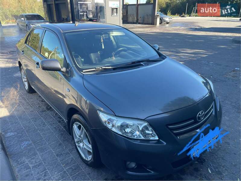 Седан Toyota Corolla 2008 в Ратному