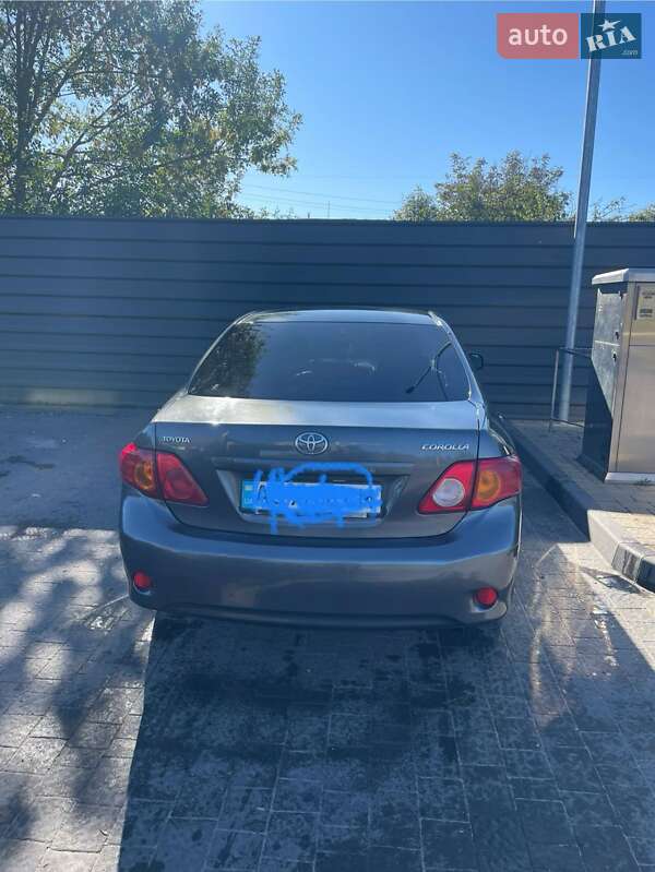 Седан Toyota Corolla 2008 в Ратному