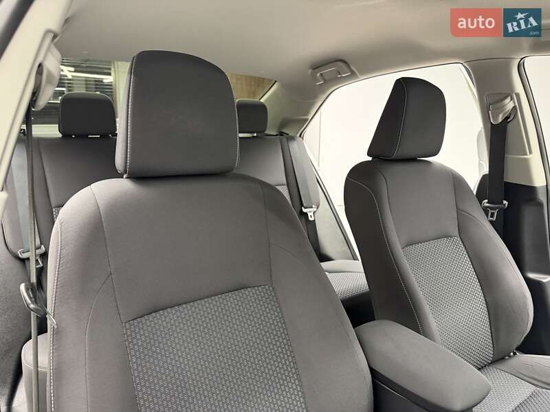 Седан Toyota Corolla 2017 в Києві