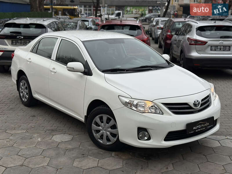 Седан Toyota Corolla 2011 в Одессе