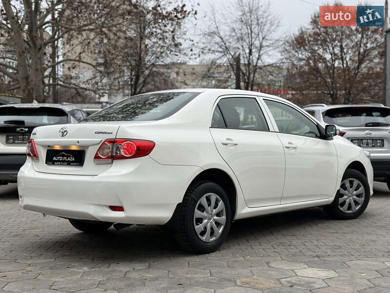 Седан Toyota Corolla 2011 в Одессе
