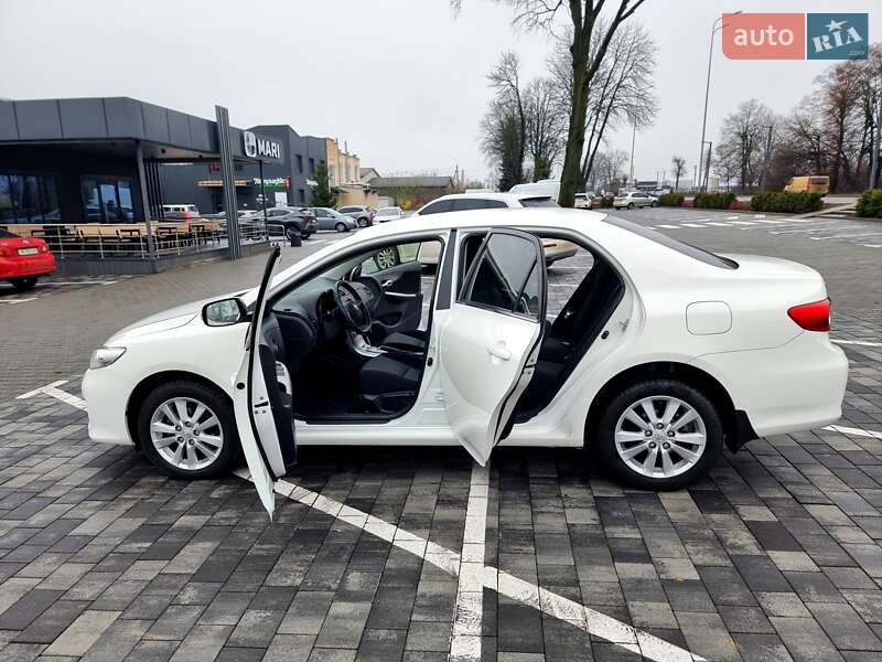 Седан Toyota Corolla 2012 в Вінниці