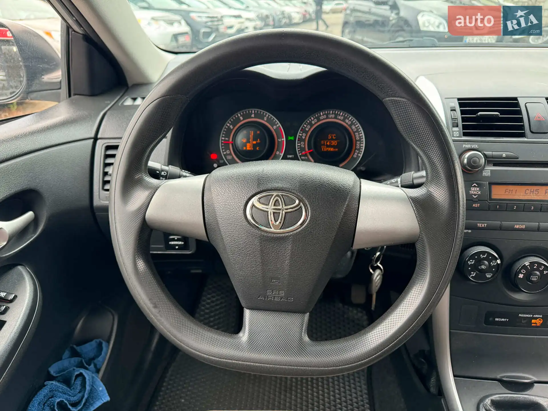 2010 Toyota Corolla - мініатюра 23