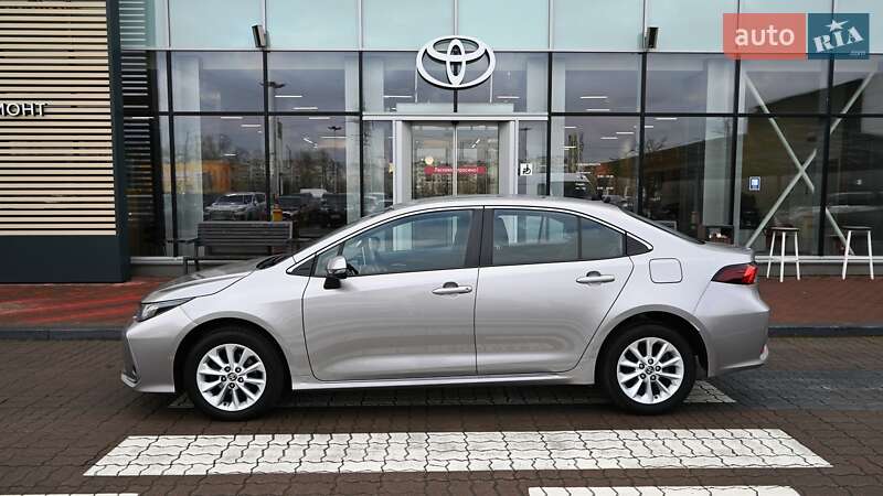 Седан Toyota Corolla 2021 в Києві