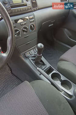 Хетчбек Toyota Corolla 2006 в Кам'янському