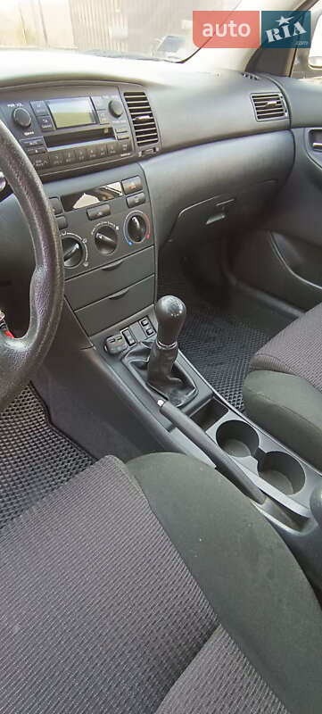 Хетчбек Toyota Corolla 2006 в Кам'янському