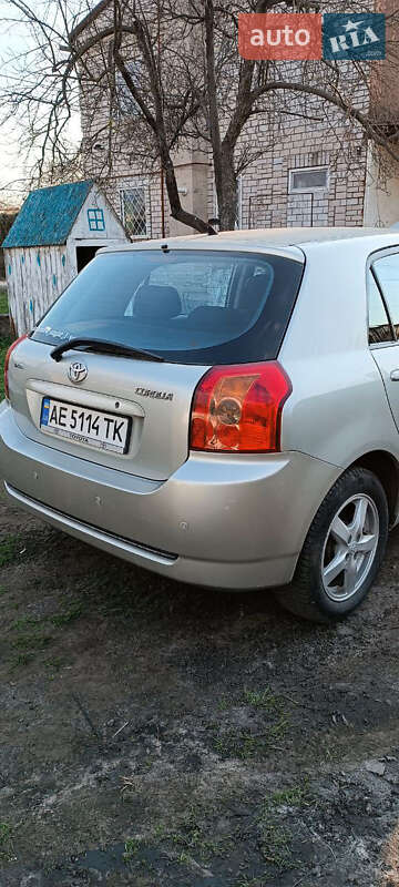 Хетчбек Toyota Corolla 2006 в Кам'янському