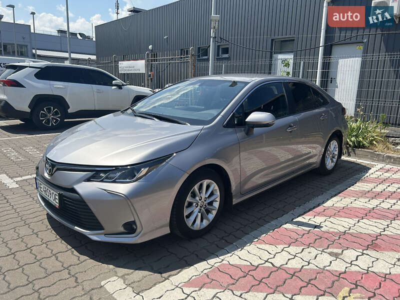 Седан Toyota Corolla 2020 в Києві