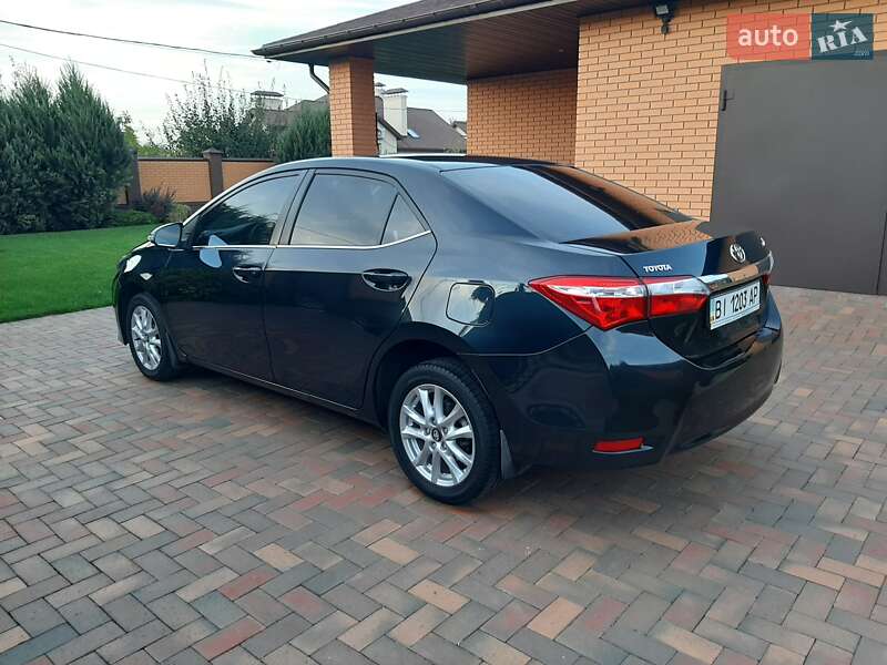 Седан Toyota Corolla 2013 в Полтаві фото 2 Седан Toyota Corolla 2013 в Полтаві
