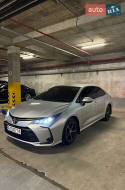 Седан Toyota Corolla 2019 в Харькове