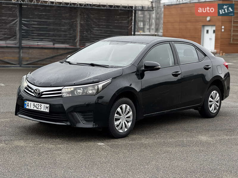 Toyota Corolla 2015