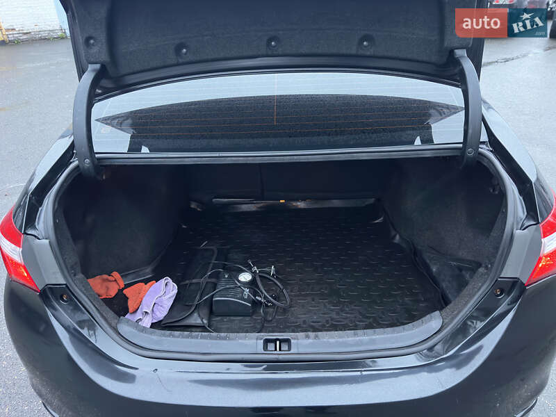 Седан Toyota Corolla 2018 в Києві фото 2 Седан Toyota Corolla 2018 в Києві