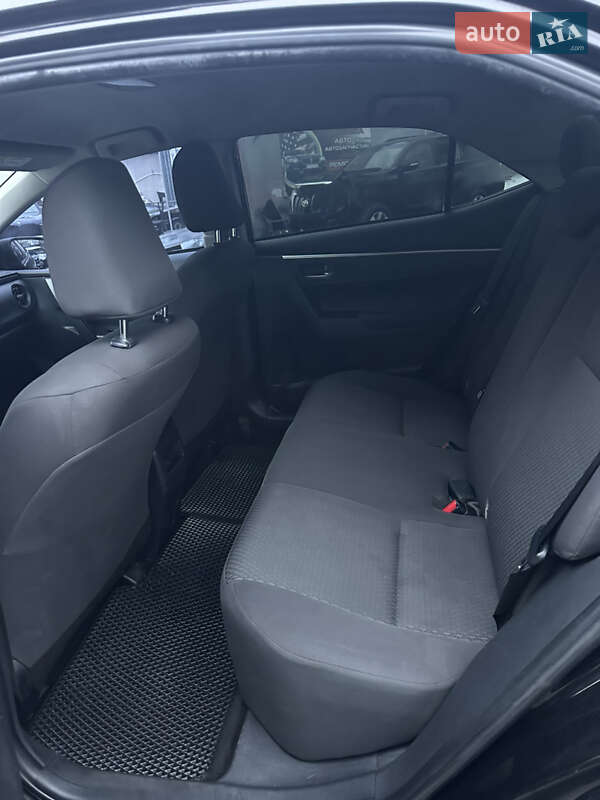 Седан Toyota Corolla 2018 в Києві фото 11 Седан Toyota Corolla 2018 в Києві