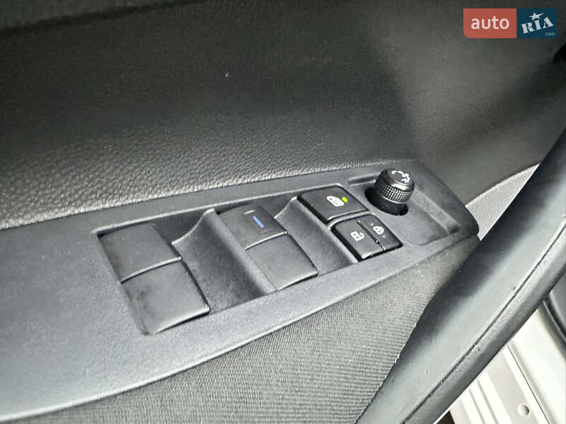 Седан Toyota Corolla 2020 в Киеве фото 13 Седан Toyota Corolla 2020 в Киеве