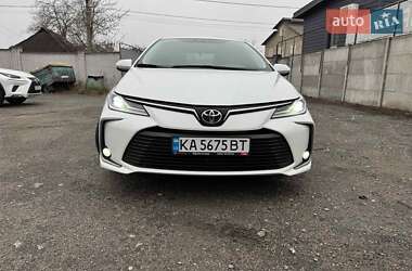 Седан Toyota Corolla 2019 в Києві