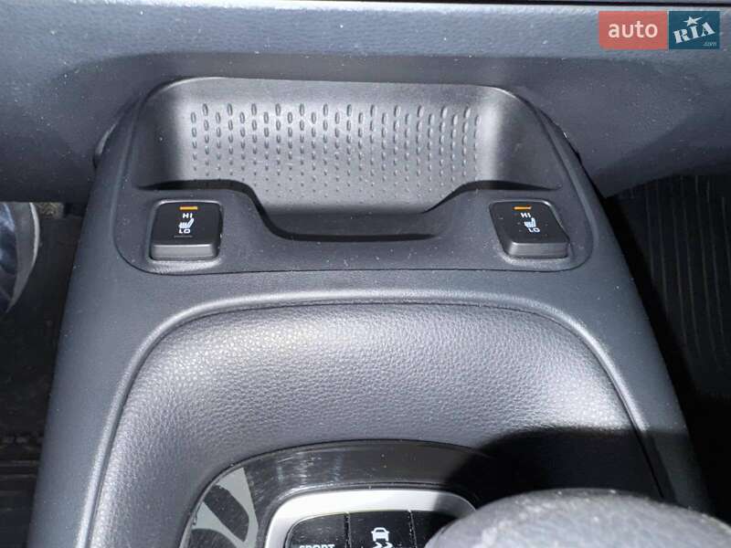 Седан Toyota Corolla 2019 в Києві фото 20 Седан Toyota Corolla 2019 в Києві