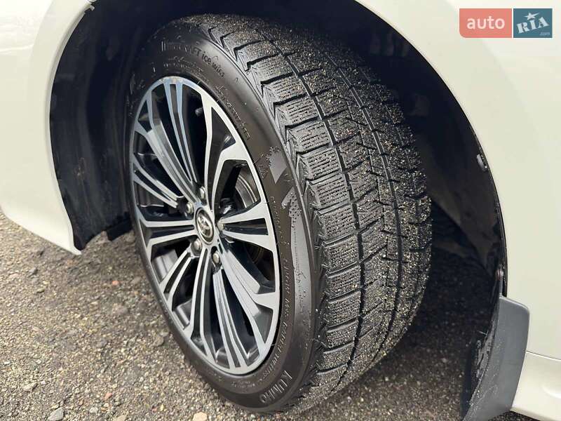 Седан Toyota Corolla 2019 в Києві фото 25 Седан Toyota Corolla 2019 в Києві