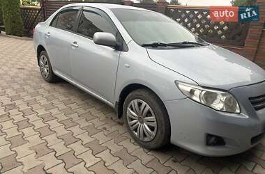 Седан Toyota Corolla 2008 в Конотопі