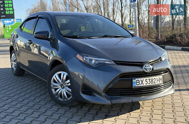 Седан Toyota Corolla 2018 в Хмельницком