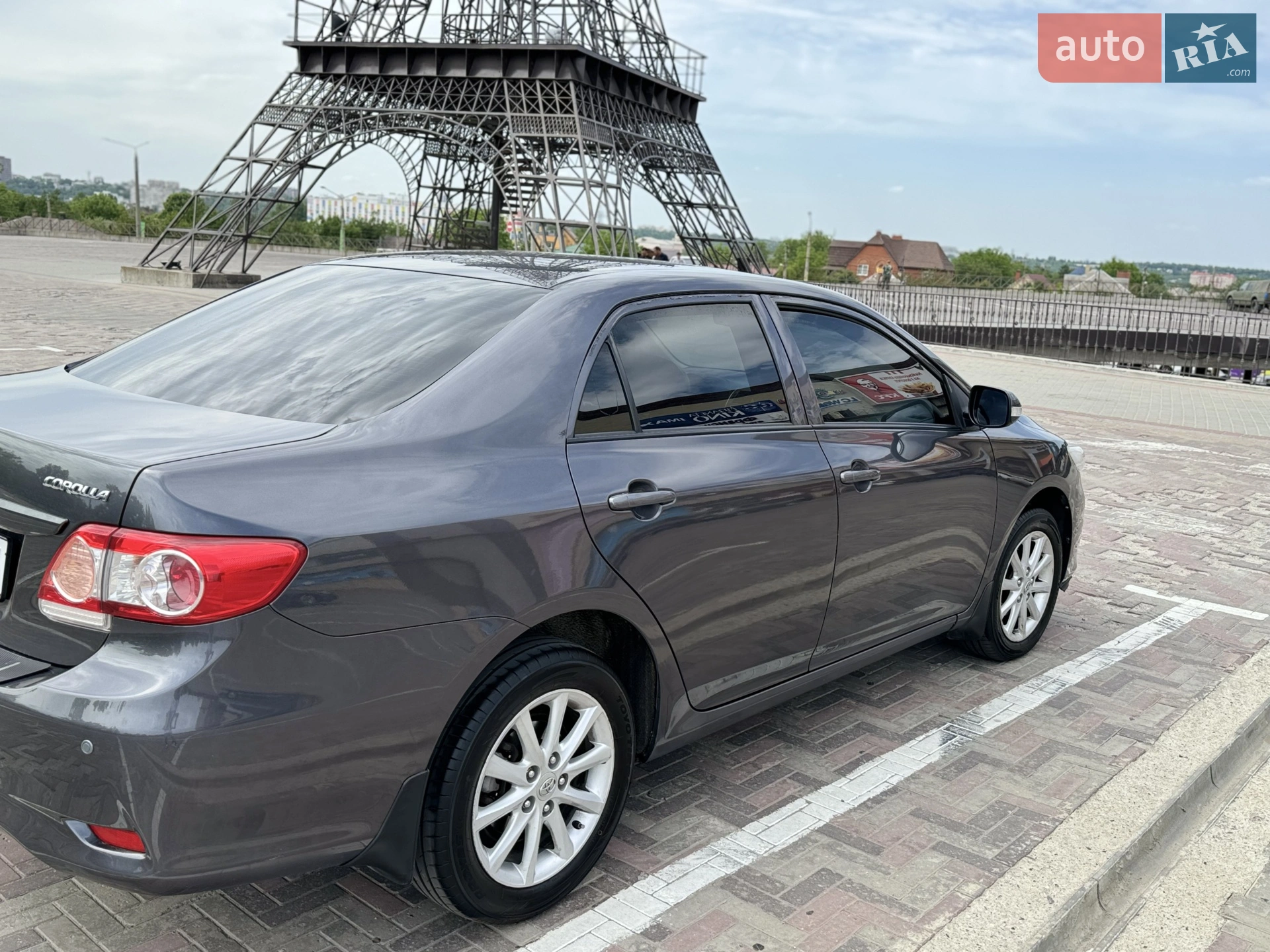2011 Toyota Corolla - мініатюра 9