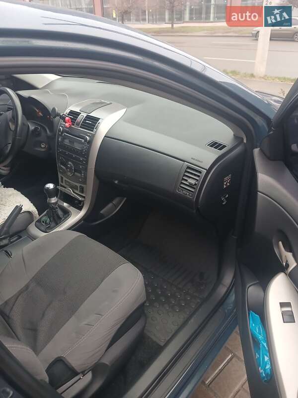 Седан Toyota Corolla 2008 в Харькове