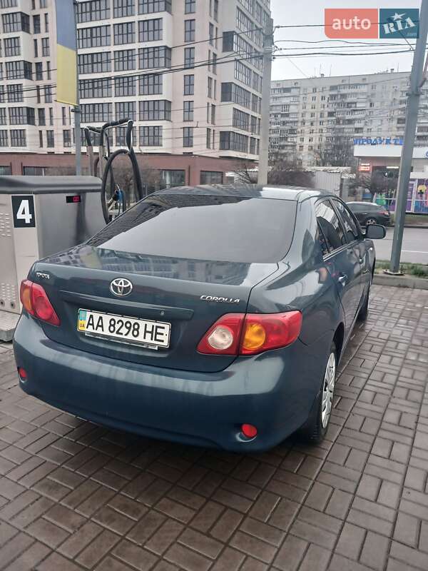 Седан Toyota Corolla 2008 в Харькове
