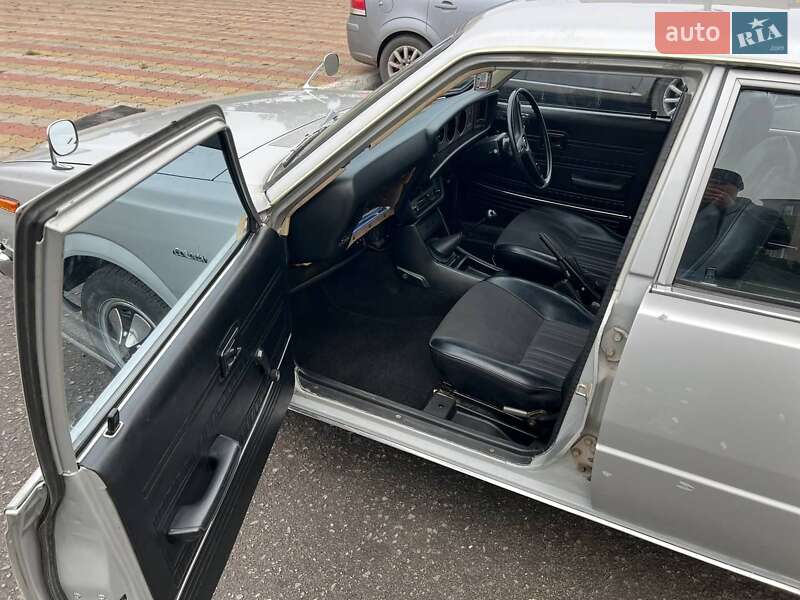 Седан Toyota Corolla 1984 в Овідіополі