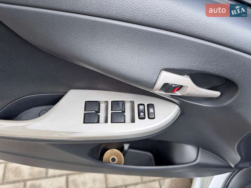 Седан Toyota Corolla 2008 в Вінниці