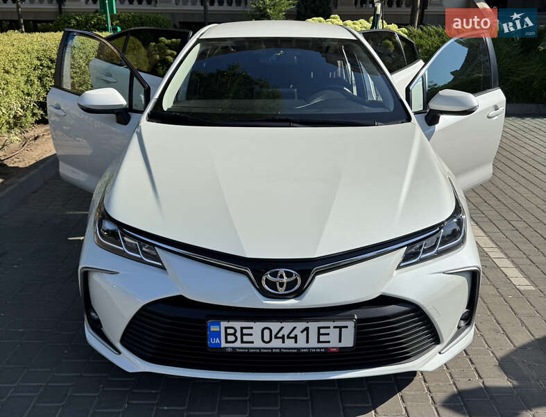 Седан Toyota Corolla 2019 в Одесі