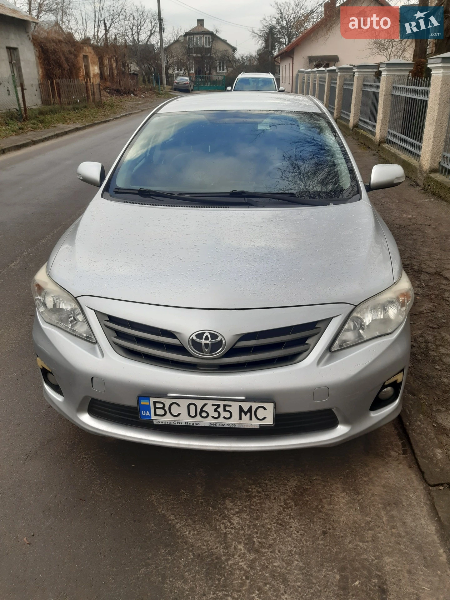 2010 Toyota Corolla - мініатюра 2