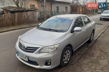 Седан Toyota Corolla 2010 в Ивано-Франково