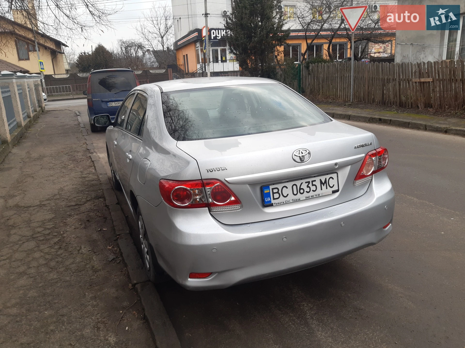 2010 Toyota Corolla - мініатюра 3